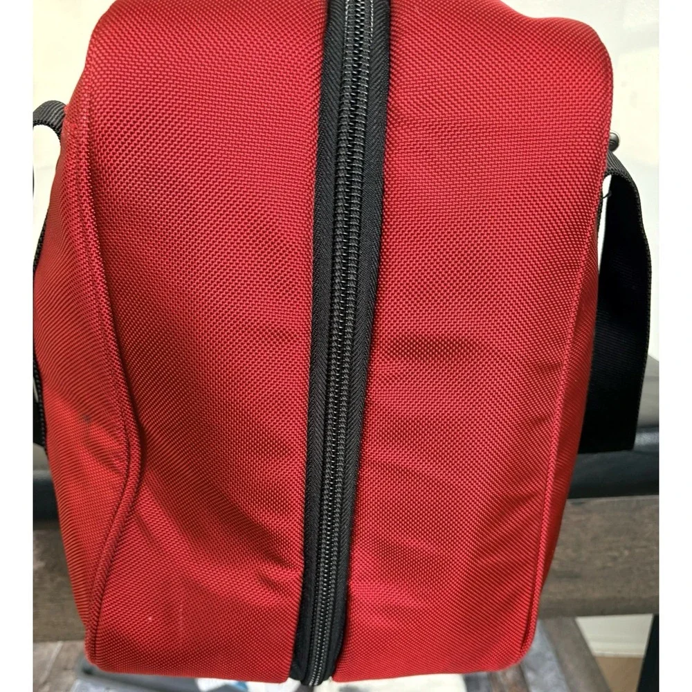 Timbuk2 red travel